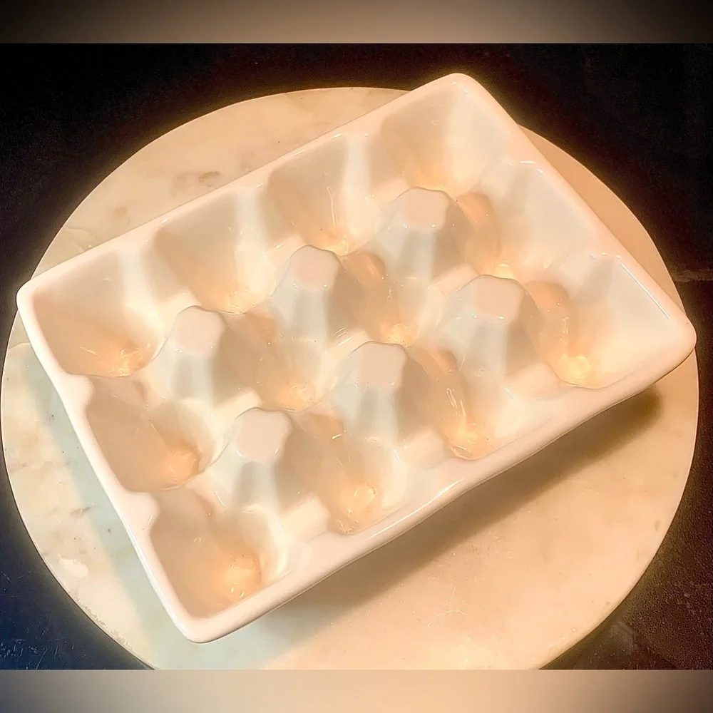WILLIAM SOMOMA EGG CRATE 12 DOZEN PORCELAIN VINTAGE WHITE